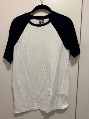 ASOS Men’s Small Tall Long White/Black T Shirt NWOT Raglan Short Sleeve Tee
